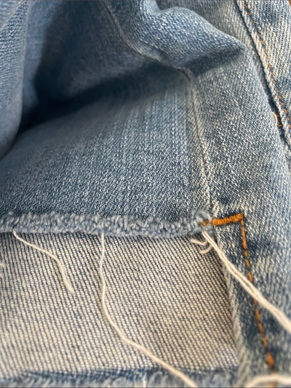 Frame Denim Light Blue Cropped Raw-Hem Jeans - Picture 11 of 11